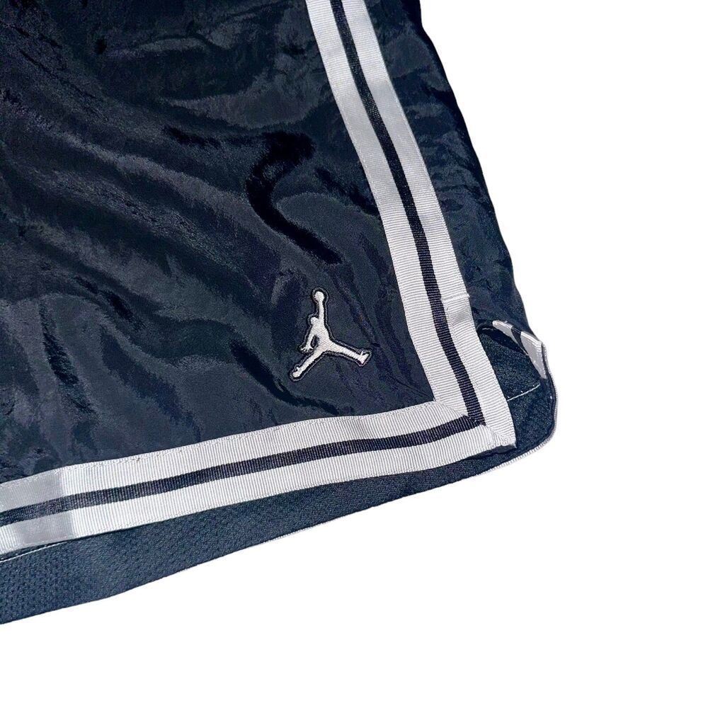 Jordan Vintage Rare Club Woven Track Shorts Nylon Shiny Black Large - Picture 8 of 11